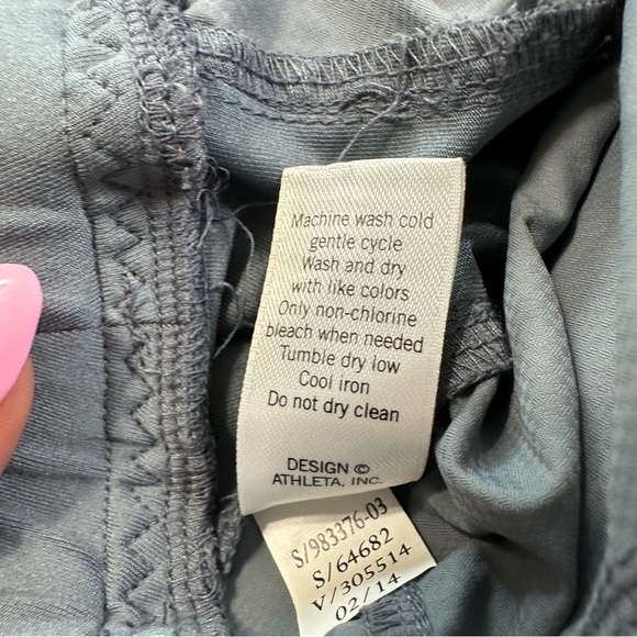 Athleta Go To Distance Shorts Grey Elastic Waist Zip Back Pocket Stretch - Picture 9 of 14